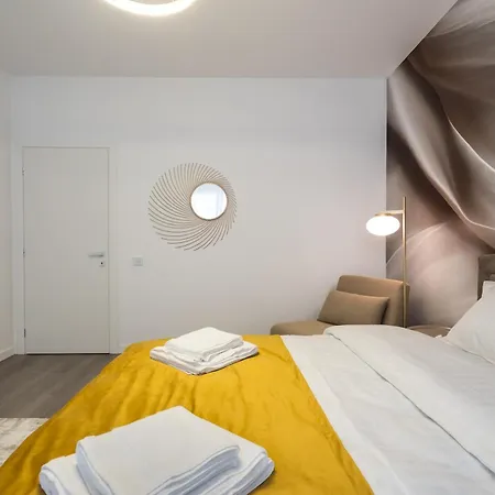 Apartment Plaza 224